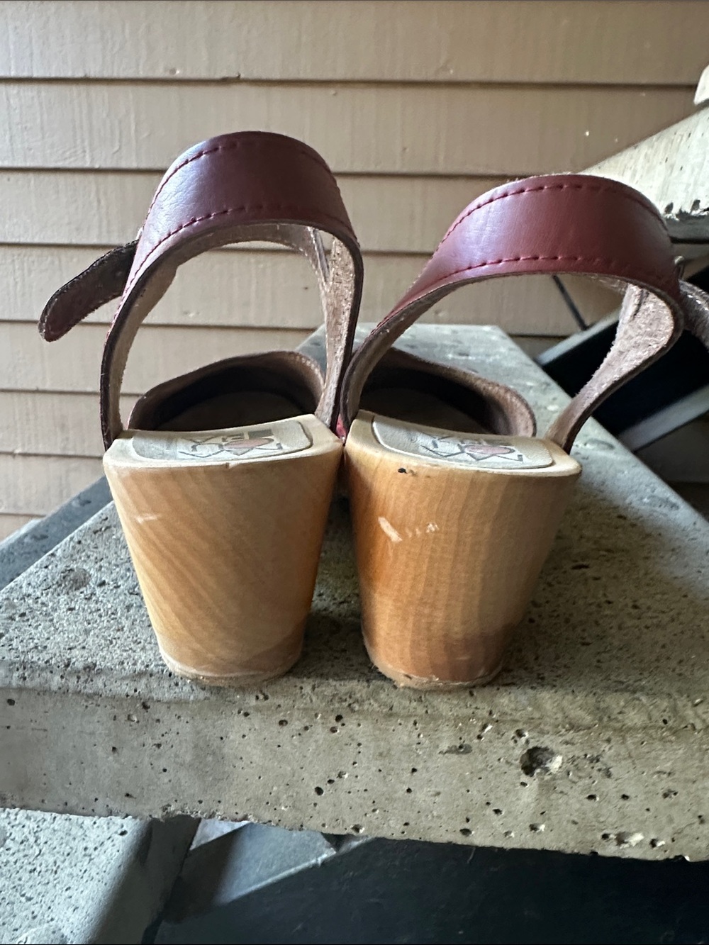 MAGUBA Sweden Monterey Red Burgundy Brown Mary Jane Wood Clogs sz 37 - Picture 2 of 7